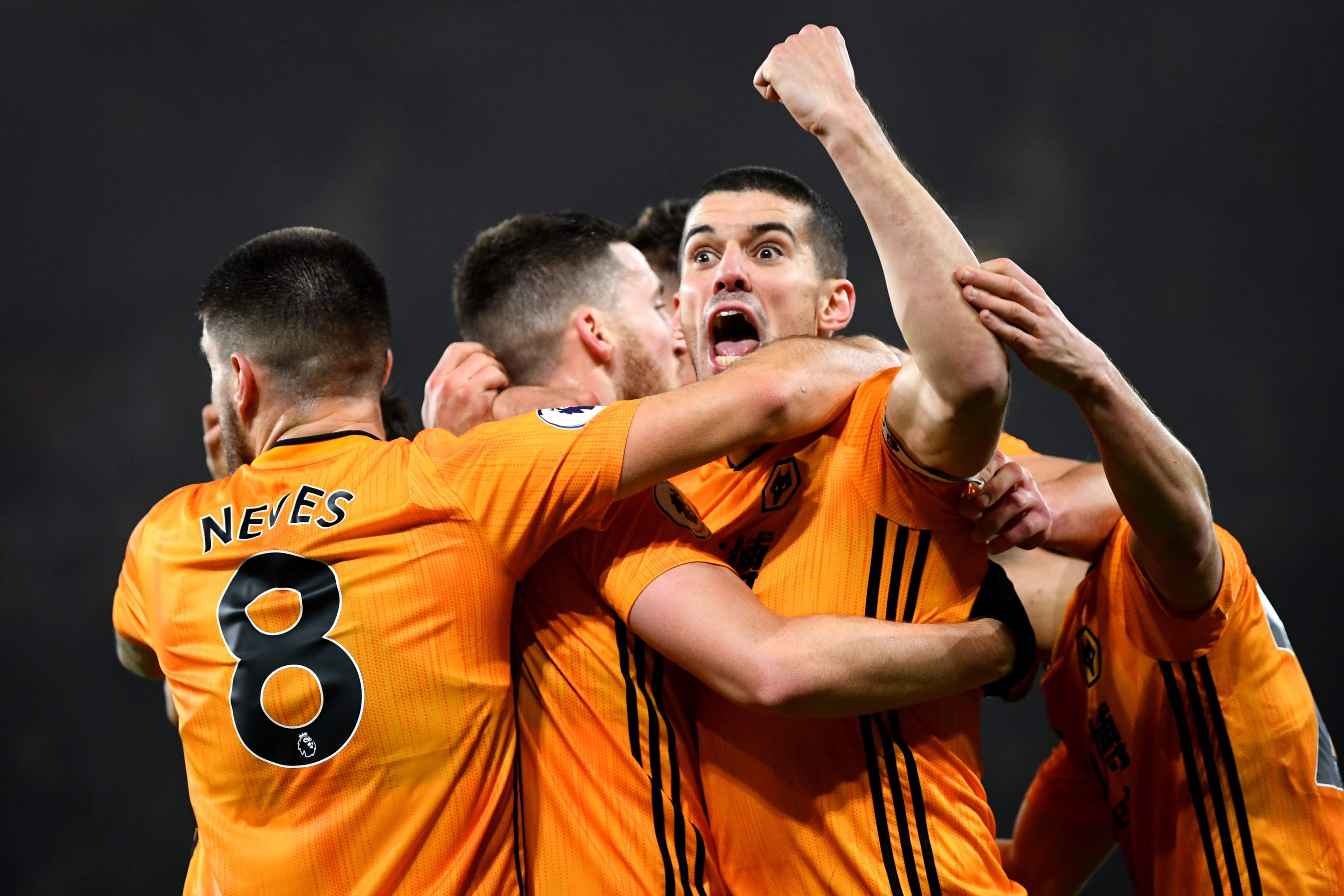 包含半场落后反超，球队逆袭惊艳世界的词条