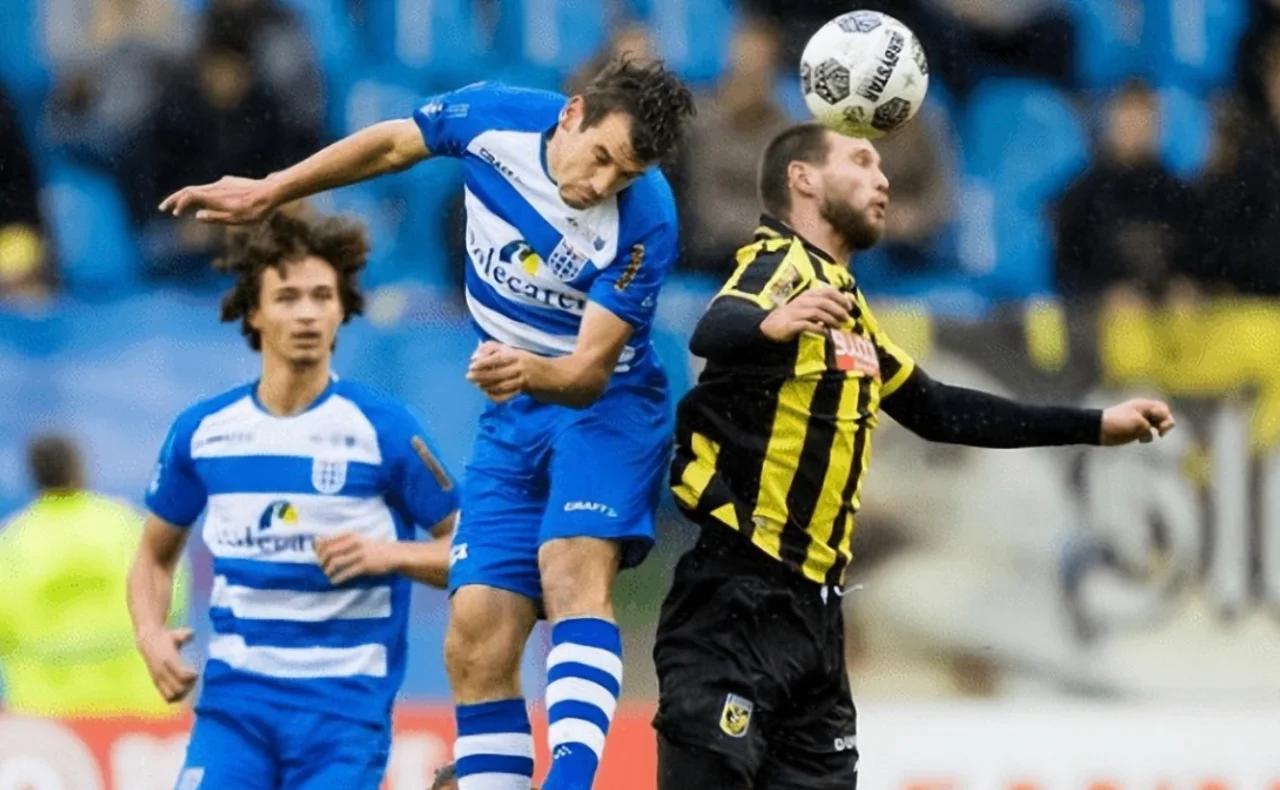 包含切尔西迎战阿贾克斯，英国荷兰大战势必激烈的词条