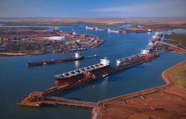 美国职业篮球盟友公牛队引进澳大利亚球员的简单介绍