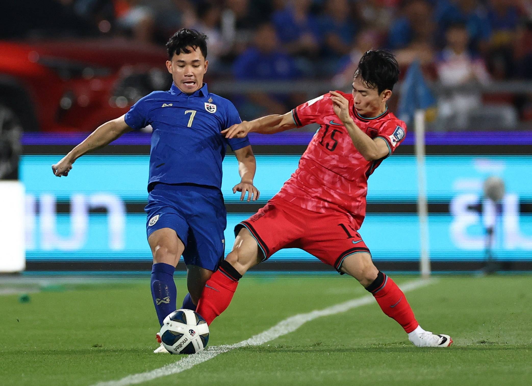 关于全力以赴！欧预赛热门对决，势均力敌的信息