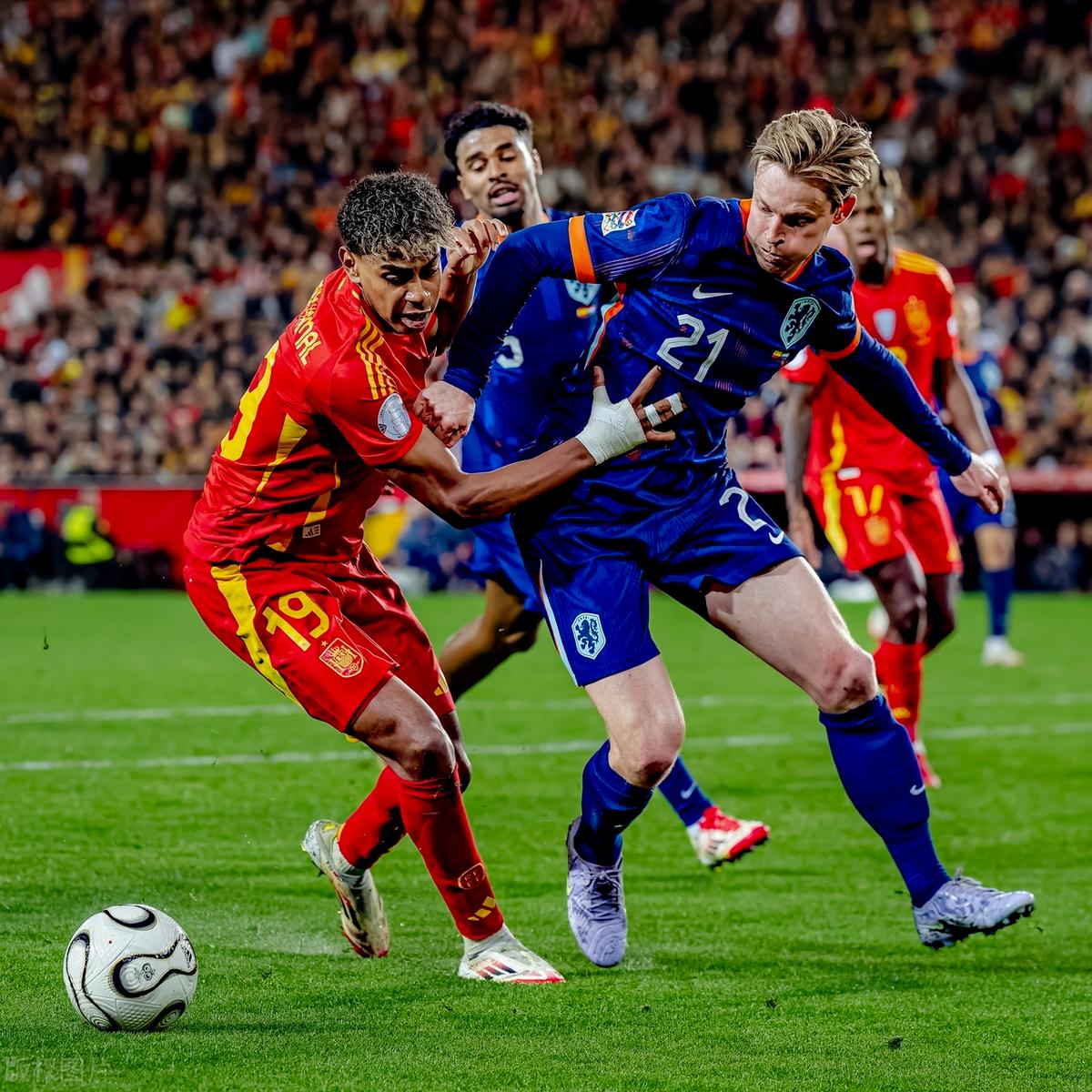 塞尔维亚队在欧国联比赛中取得突破 塞尔维亚队在欧国联比赛中取得突破