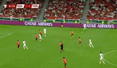 葡萄牙三球大胜匈牙利，C罗再猛进两球