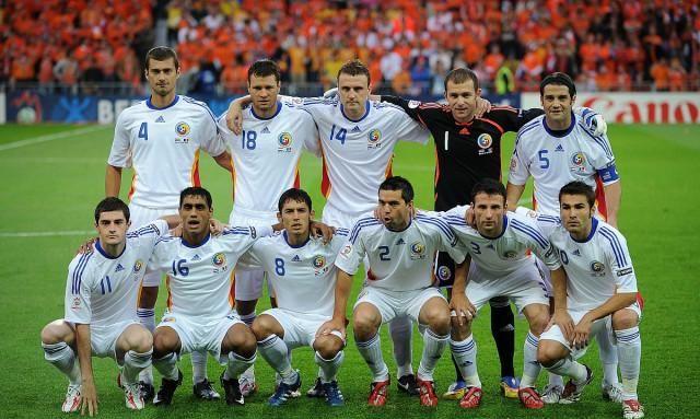 关于斯洛伐克豪胜，锁定晋级淘汰赛资格的信息