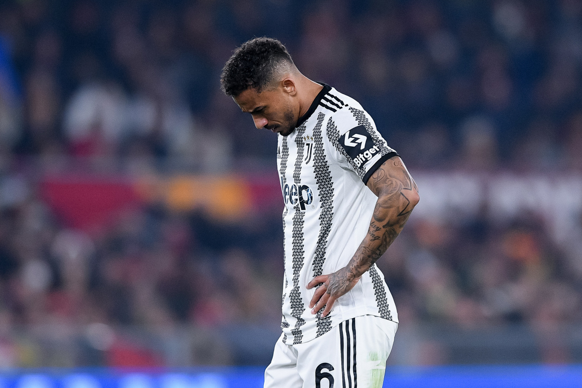 关于AC米兰客场战平尤文图斯，握手言和收获1分的信息