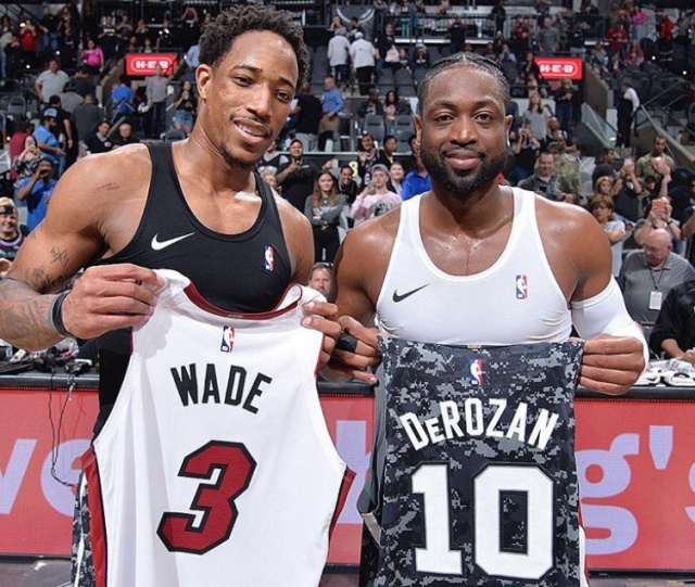 关于火箭负雄鹿，西部积分榜下滑的信息